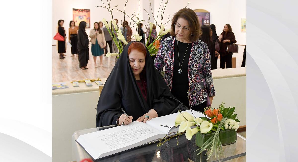 سموها ترعى افتتاح معرض الفنانة مريم فخرو قرينة العاهل: الفنان التشكيلي البحريني يؤسس لمدرسة فنية متميزة على الساحة العالمية