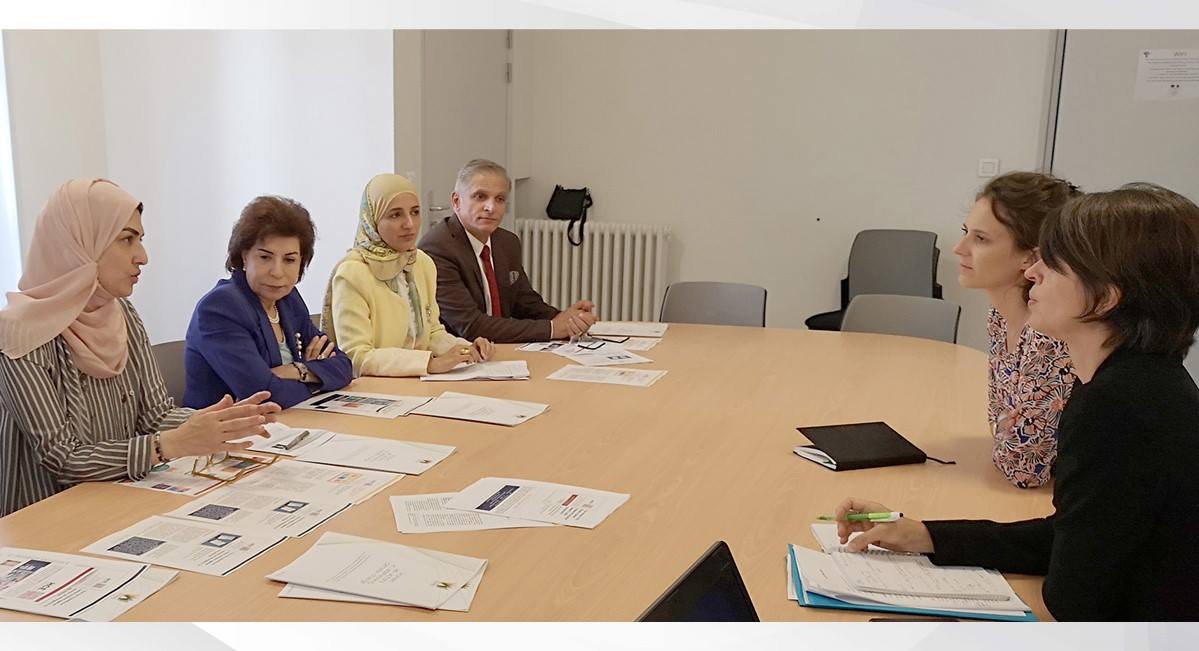 خلال اجتماع عمل مع "مجلس المساواة بين الجنسين" بفرنسا.. الأنصاري: تقدم التجربة البحرينية في مجال تكافؤ الفرص يمنحها بعداً دولياً مميزاً