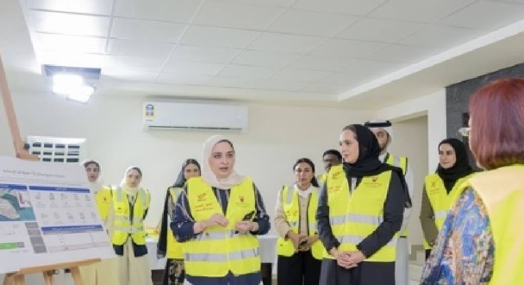 Housing Minister, SCW Sec Gen inspect Masaken 2 project in Al Hidd Housing City