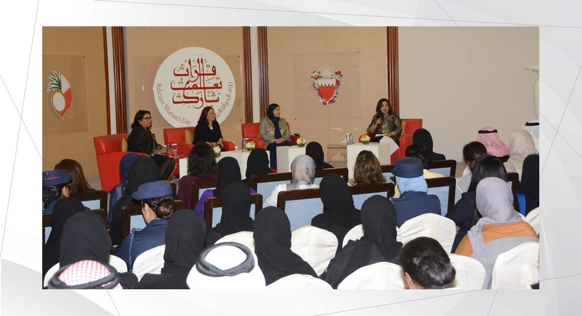 رائدات العمل القانوني يستعرضن تجاربهن أمام الجيل النسائي الواعد