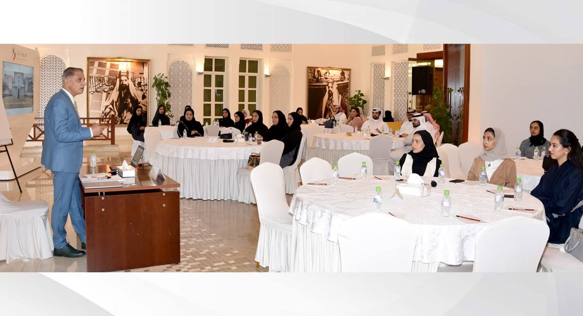 "الأعلى للمرأة" يقيم محاضرة حول "دور السلطة التشريعية في متابعة تطبيق القوانين الداعمة للمرأة والأسرة"