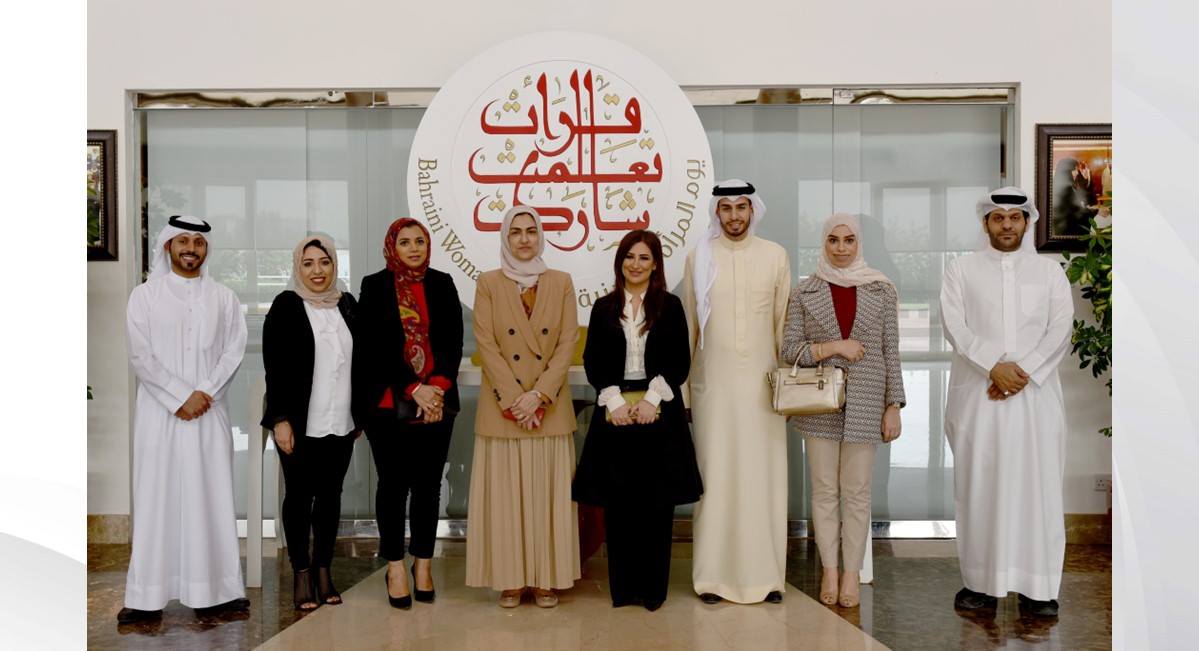 الأنصاري: تعزيز التعاون مع "جمعية الصحفيين" لإبراز إنجازات المرأة البحرينية