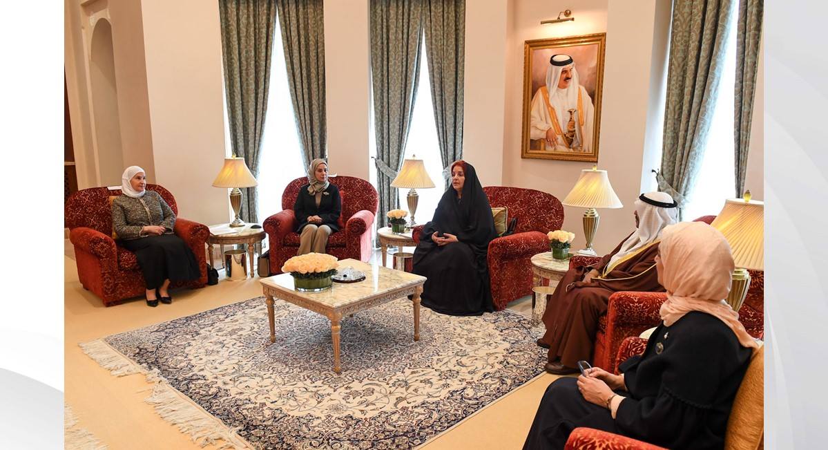 سموها تستقبل رؤساء وأعضاء السلطة التشريعية .. قرينة العاهل التشاور والتعاون مع المجلسين لدعم مختلف قضايا المرأة