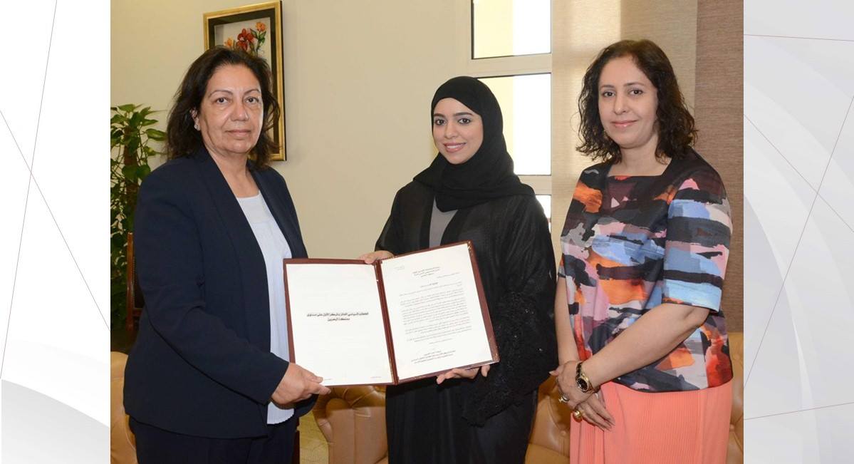 مساعد الأمين العام لـ "الأعلى للمرأة" تستقبل الباحثة القانونية شيخة العليوي