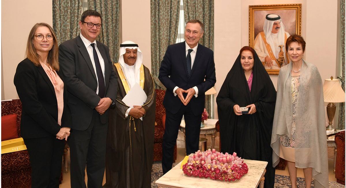 وفد مجلس الشيوخ الفرنسي يتطلع الى الاستفادة من تجربة مملكة البحرين في مجال تقدم المرأة