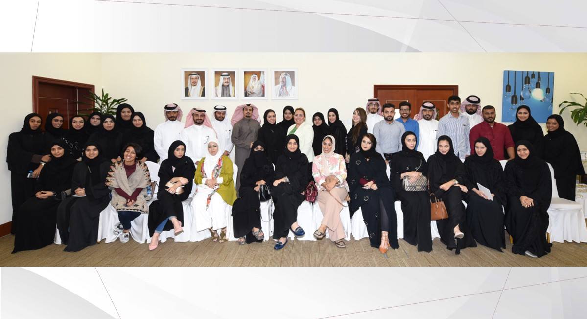 مهارات الحوار في طاولة مستديرة لطلبة العيادة القانونية بالمجلس الأعلى للمرأة